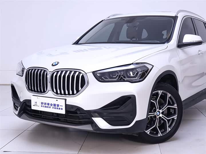 Фото 3 - BMW X1