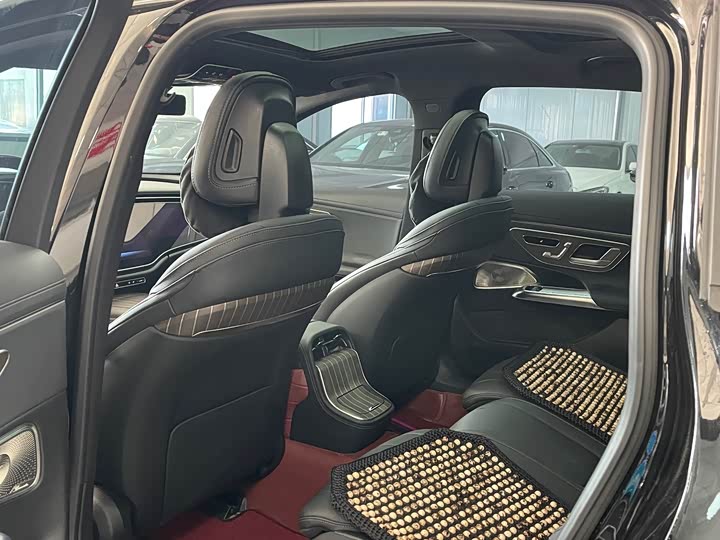 Photo 6 - Mercedes-Benz E-Class