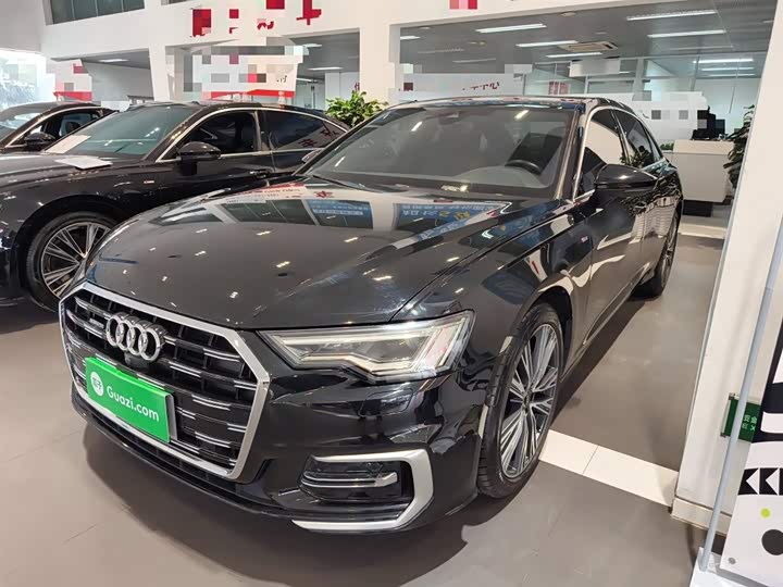 Фото 2 - Audi A6L