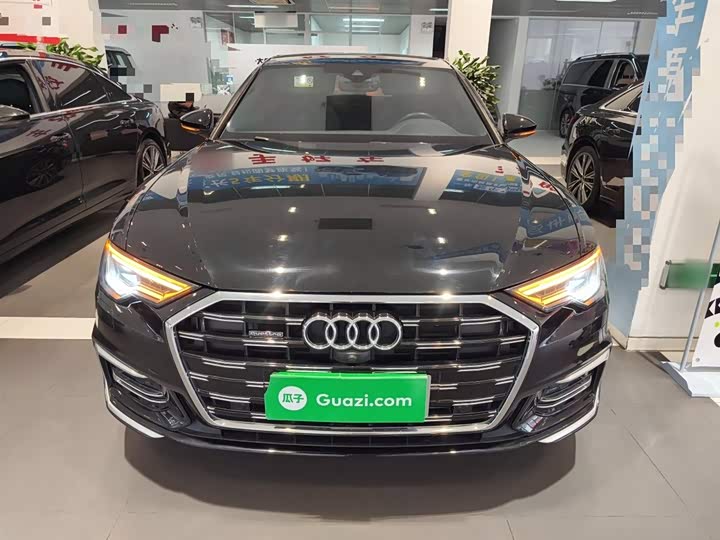 Фото 3 - Audi A6L