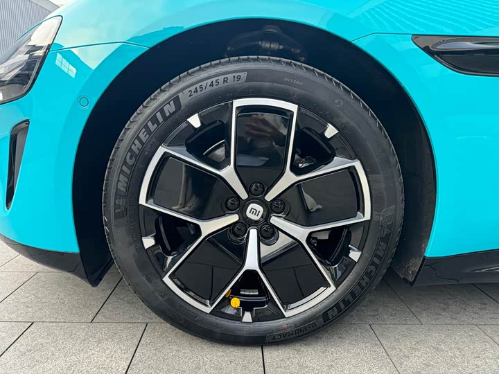 Фото 4 - Xiaomi SU7