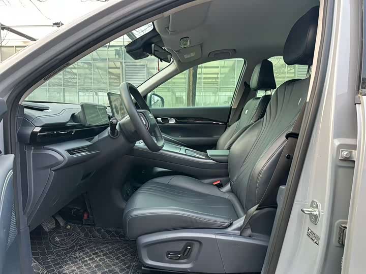 Фото 4 - Geely Galaxy E5