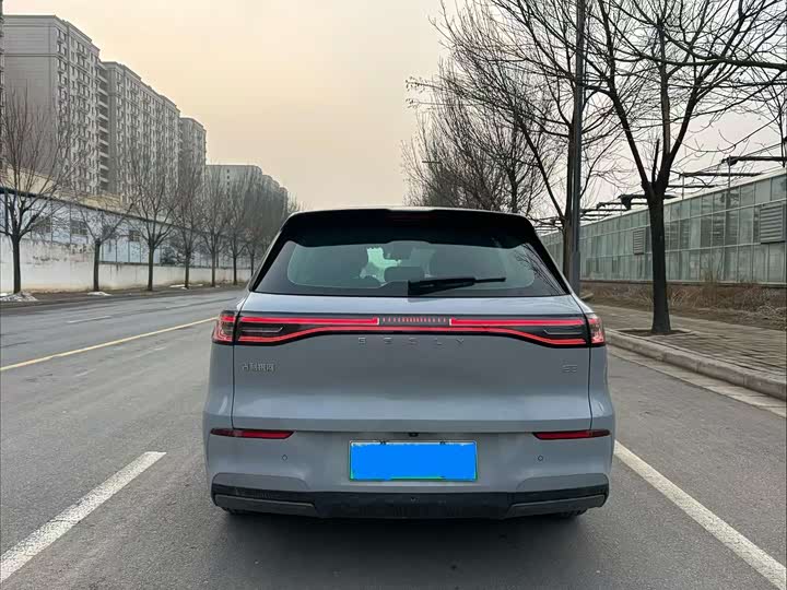 Фото 8 - Geely Galaxy E5