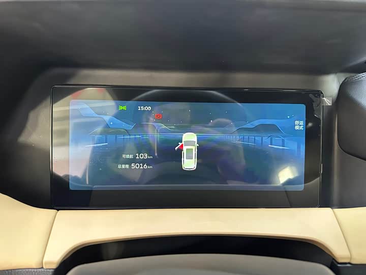 Фото 9 - Geely Okavango L