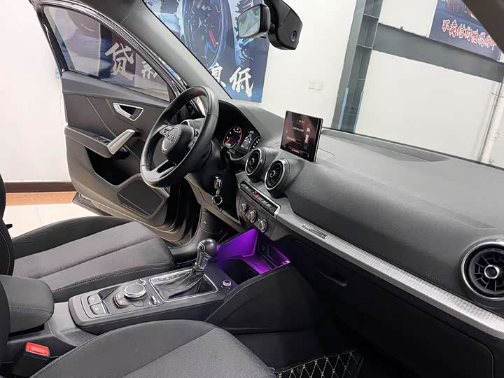 Фото 8 - Audi Q2L