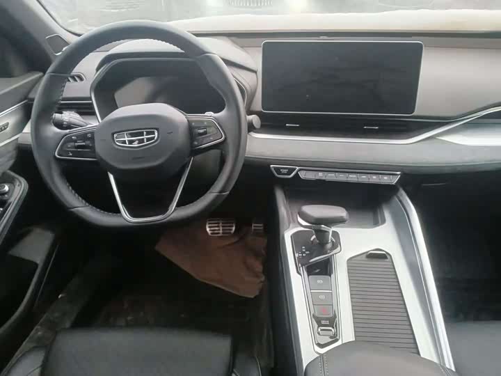 Фото 5 - Geely Preface