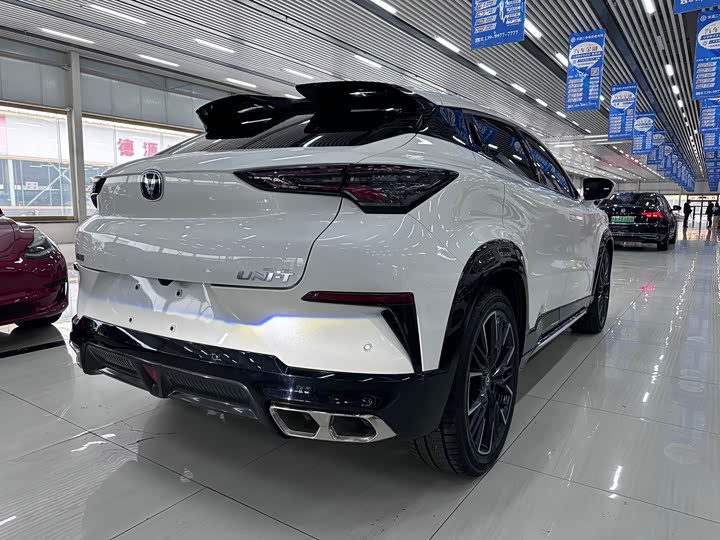 Фото 6 - Changan UNI-T