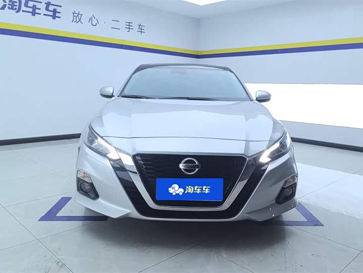 Фото 2 - Nissan Teana