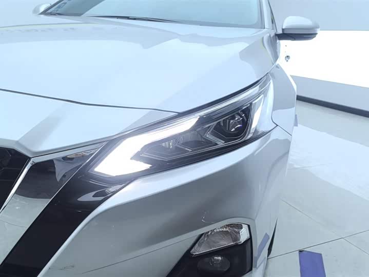 Фото 5 - Nissan Teana