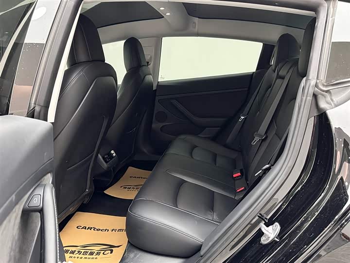 Фото 9 - Tesla Model 3