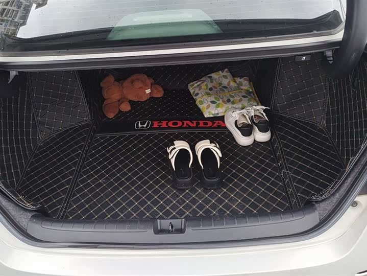 Фото 4 - Honda Accord