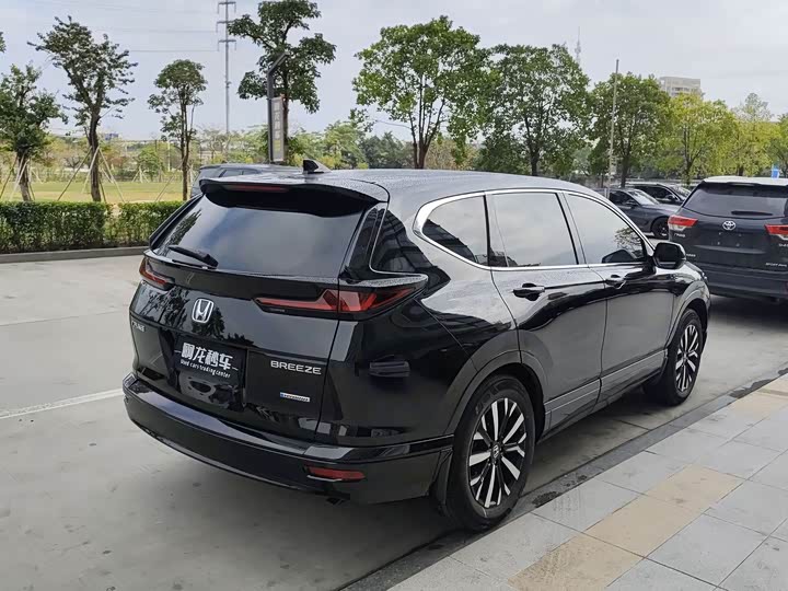Фото 9 - Honda Breeze