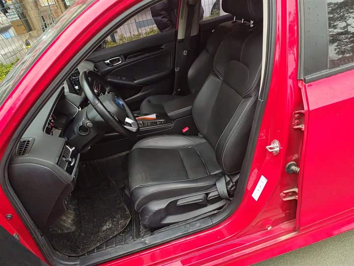 Фото 8 - Honda Civic