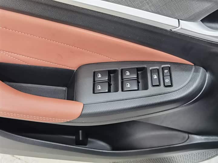 Фото 9 - Changan Eado Plus