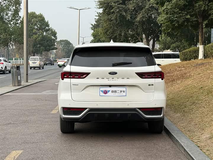 Фото 5 - Ford Equator Sport