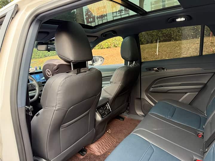 Фото 9 - Ford Equator Sport