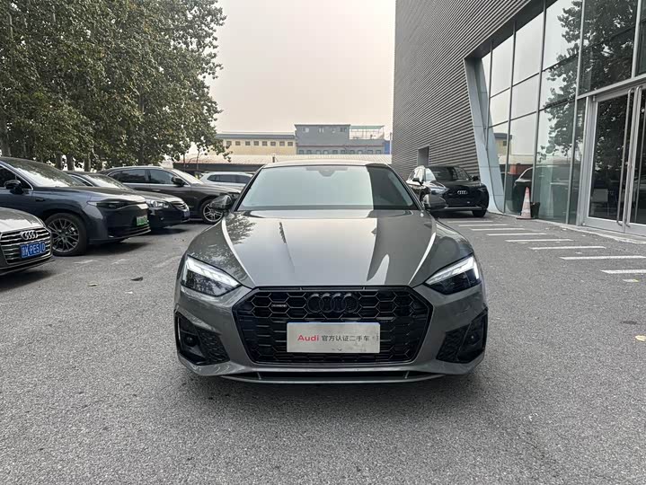 Фото 2 - Audi A5
