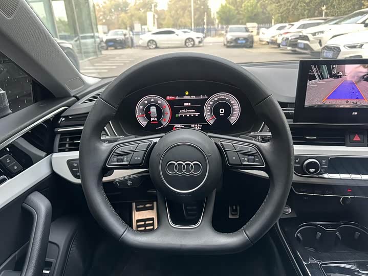 Фото 8 - Audi A5