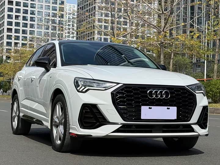 Фото 3 - Audi Q3