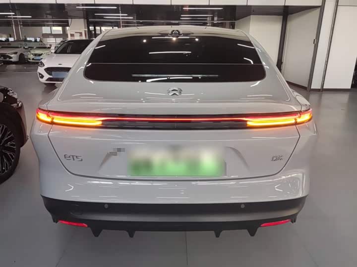 Фото 6 - Nio ET5