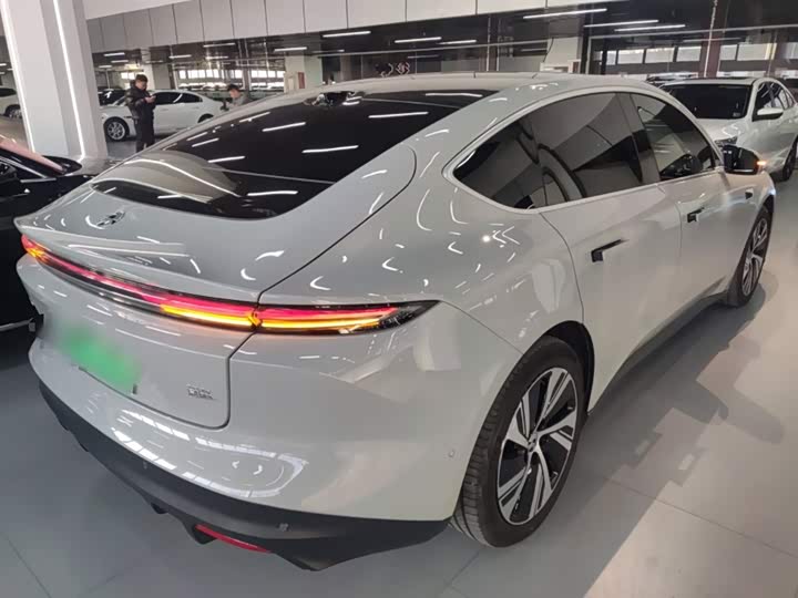 Фото 7 - Nio ET5