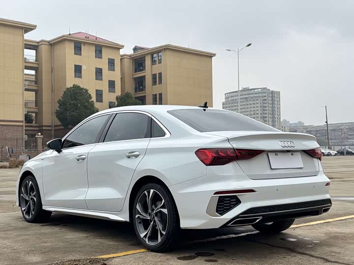 Фото 9 - Audi A3