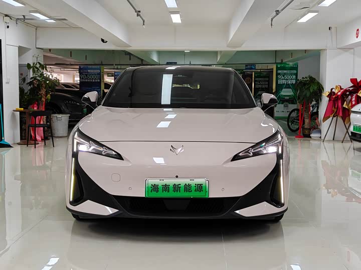 Фото 2 - BAIC Arcfox Alpha S5