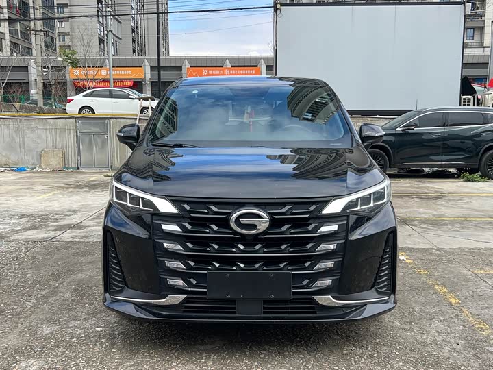 Фото 2 - GAC Trumpchi M6