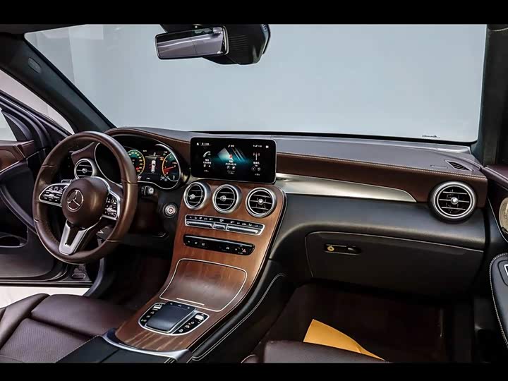 Фото 5 - Mercedes-Benz GLC-Class