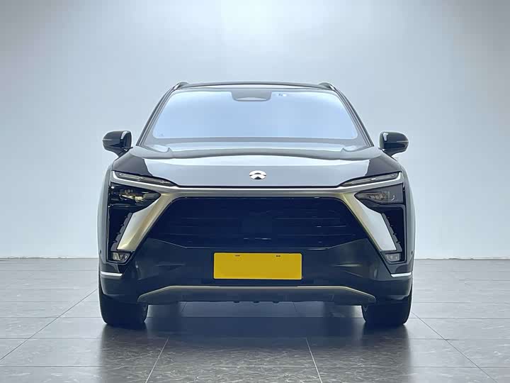 Фото 2 - Nio ES8