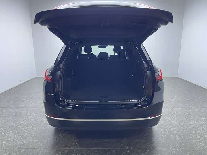 Фото 8 - Nio ES8