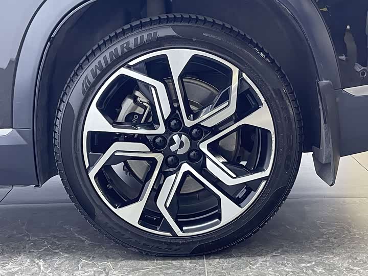 Фото 9 - Nio ES8