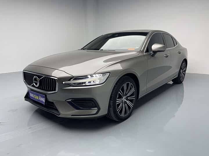 Фото 1 - Volvo S60