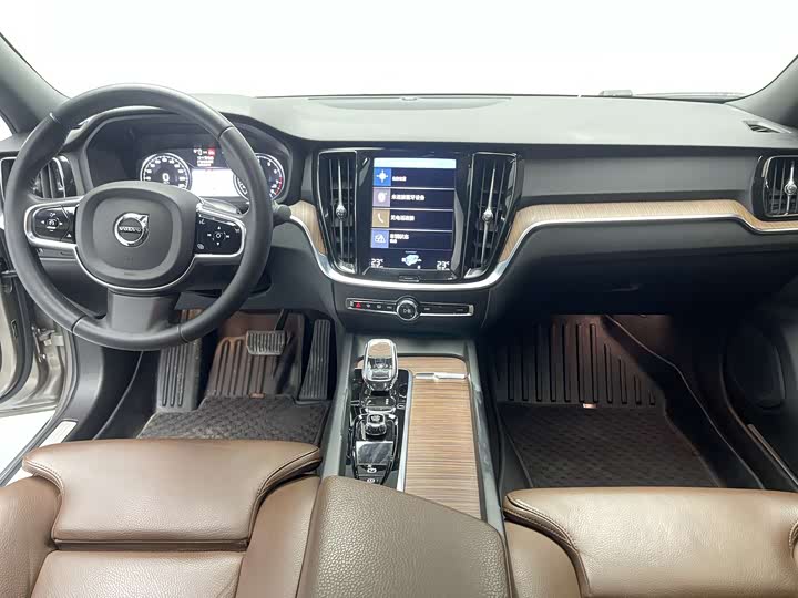 Фото 6 - Volvo S60