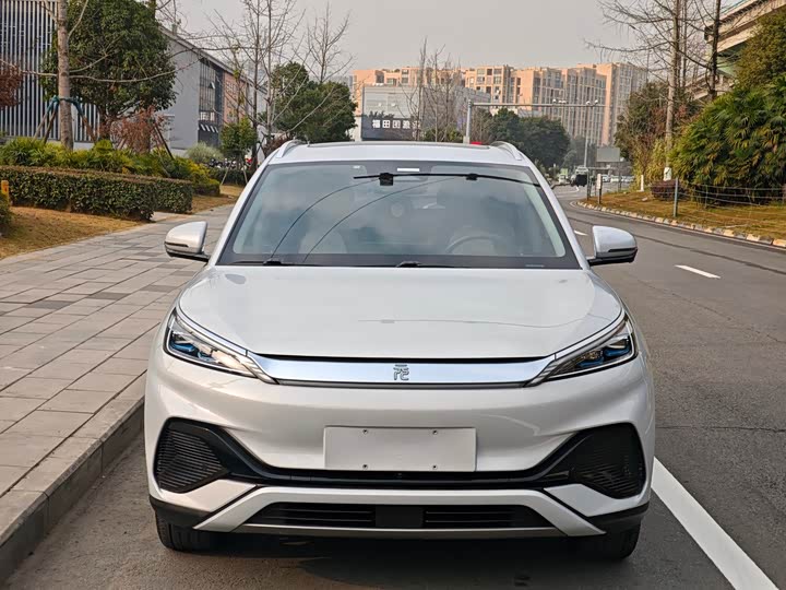 Фото 2 - BYD Yuan Plus