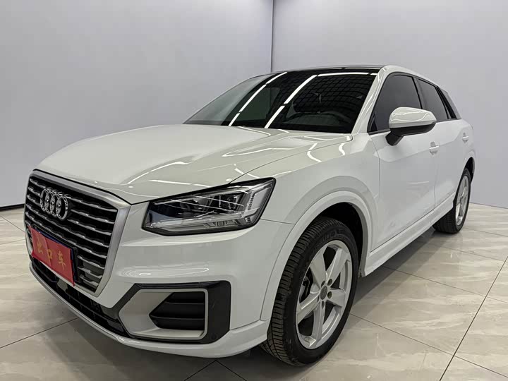 Фото 1 - Audi Q2L