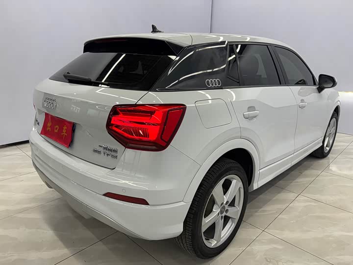 Фото 4 - Audi Q2L