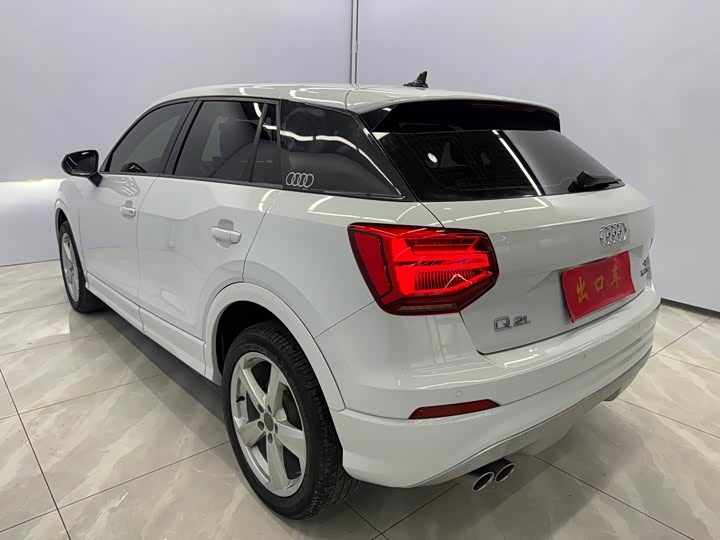 Фото 6 - Audi Q2L