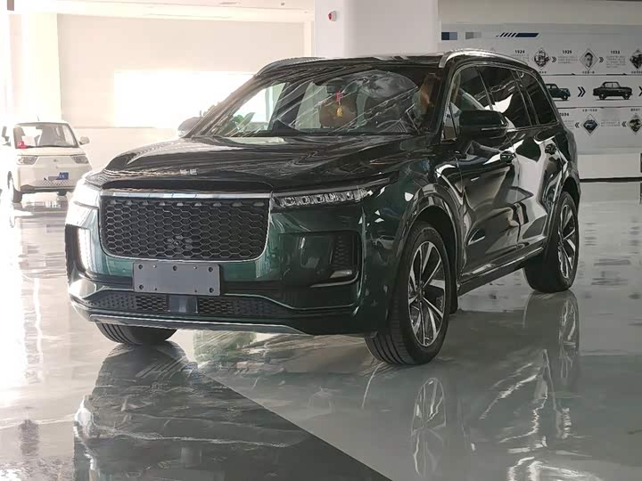 Фото 2 - LiXiang One