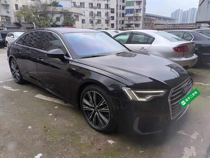 Фото 4 - Audi A6L