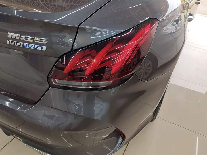 Фото 8 - MG Motor 5