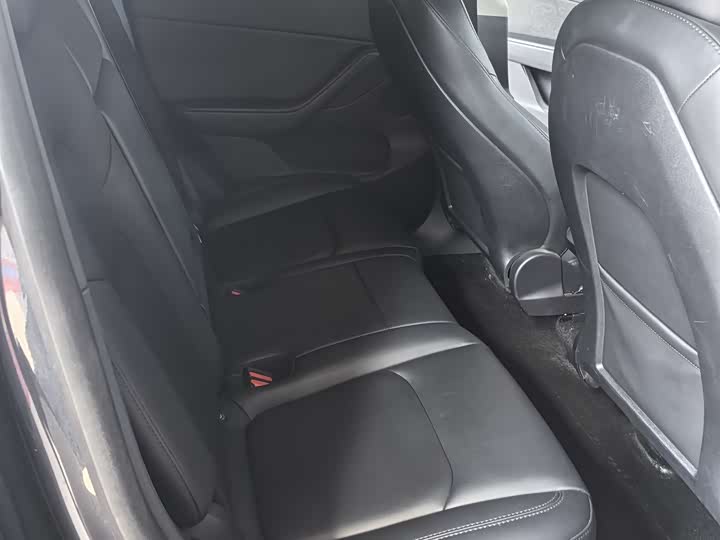 Фото 8 - Tesla Model Y