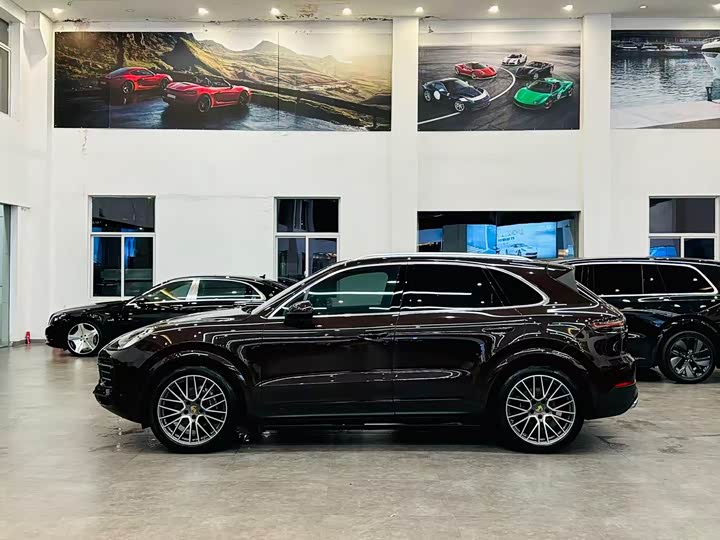 Фото 3 - Porsche Cayenne