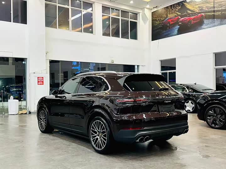 Фото 4 - Porsche Cayenne