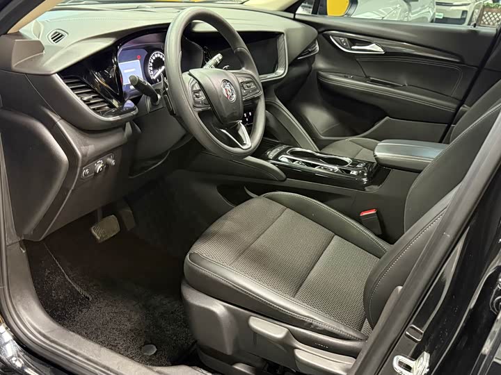 Фото 9 - Buick Envision Plus