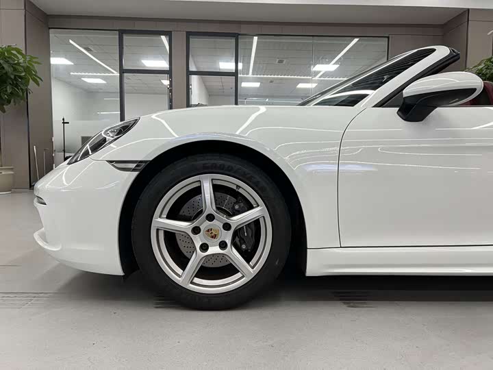 Фото 8 - Porsche 718