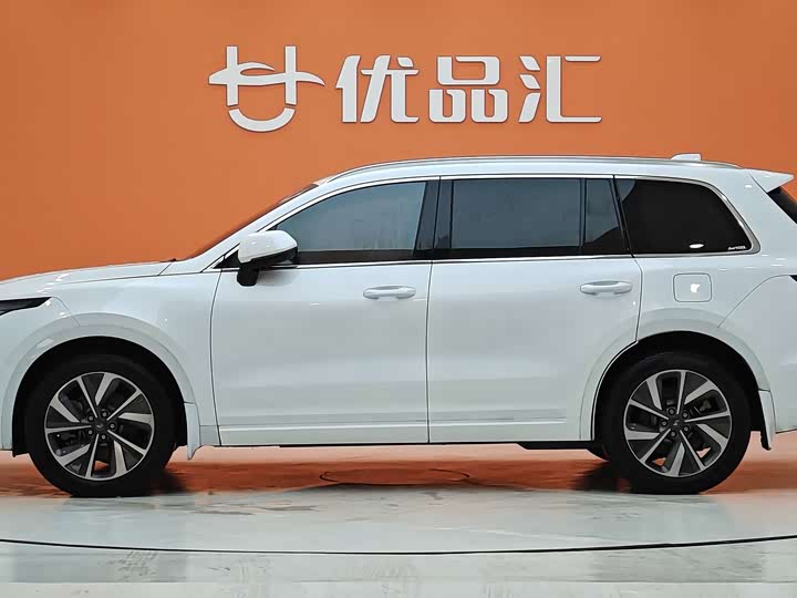 Фото 2 - LiXiang One