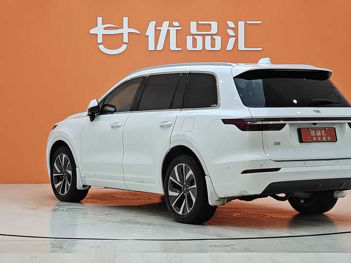 Фото 3 - LiXiang One