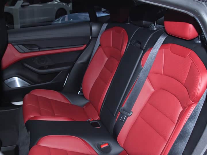 Фото 7 - Porsche Taycan