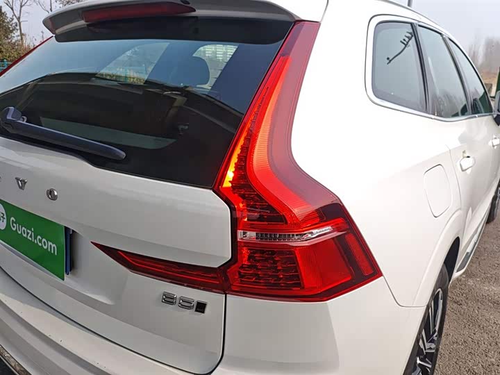 Фото 8 - Volvo XC60